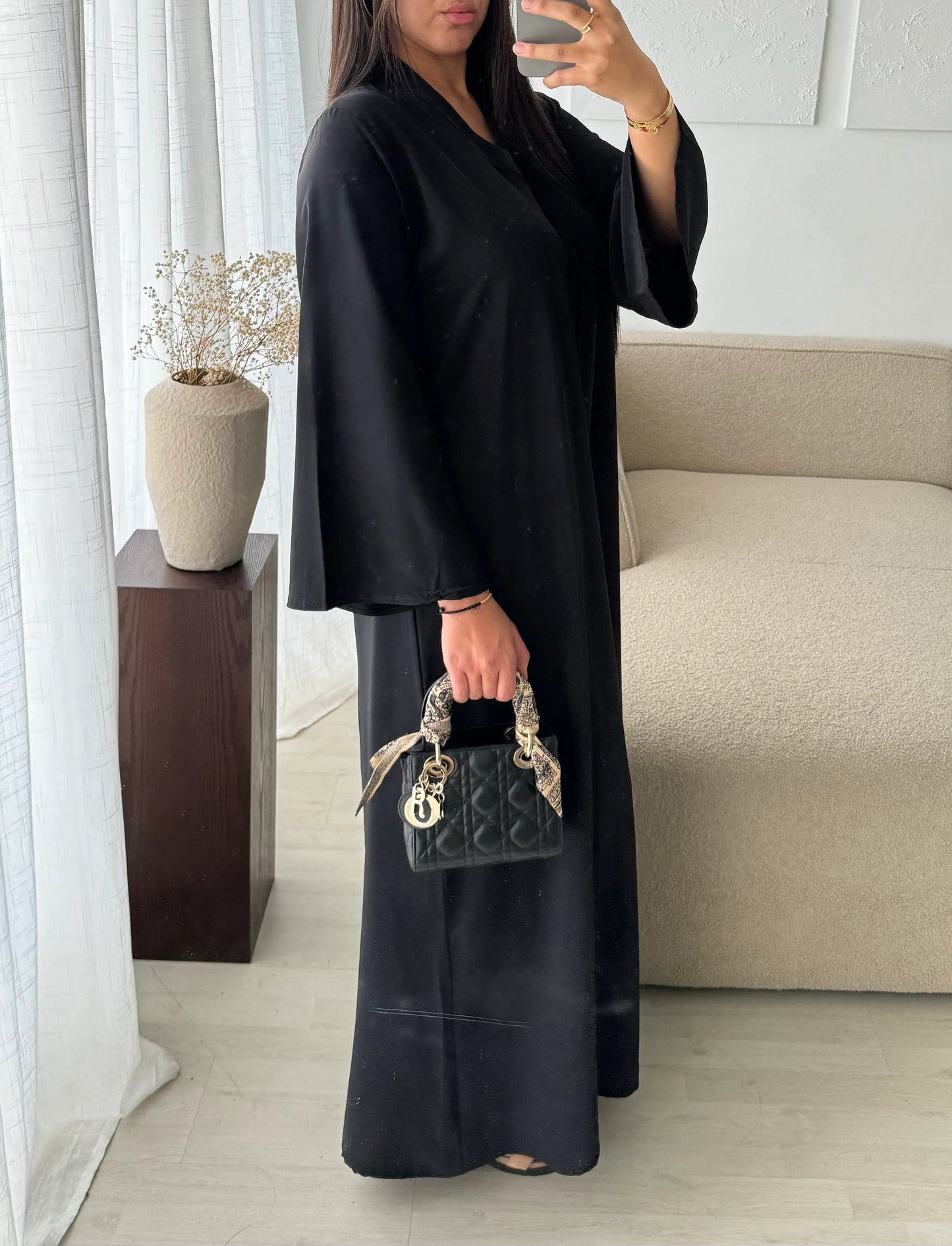 Abaya Nessy