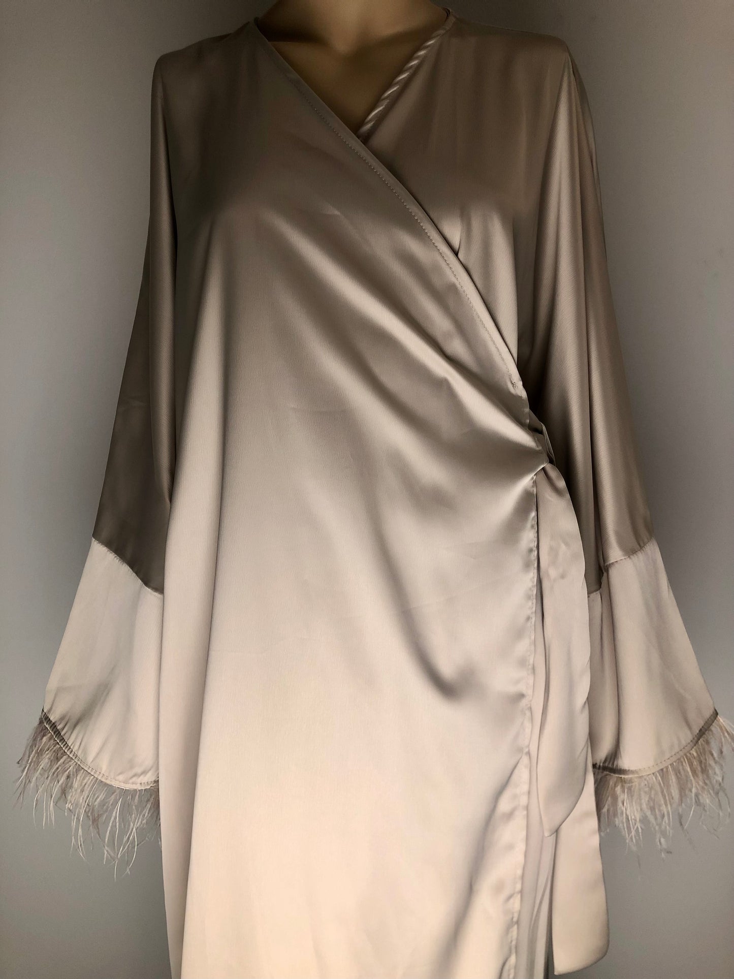 Kimono Robe Portefeuille Satin Plumes