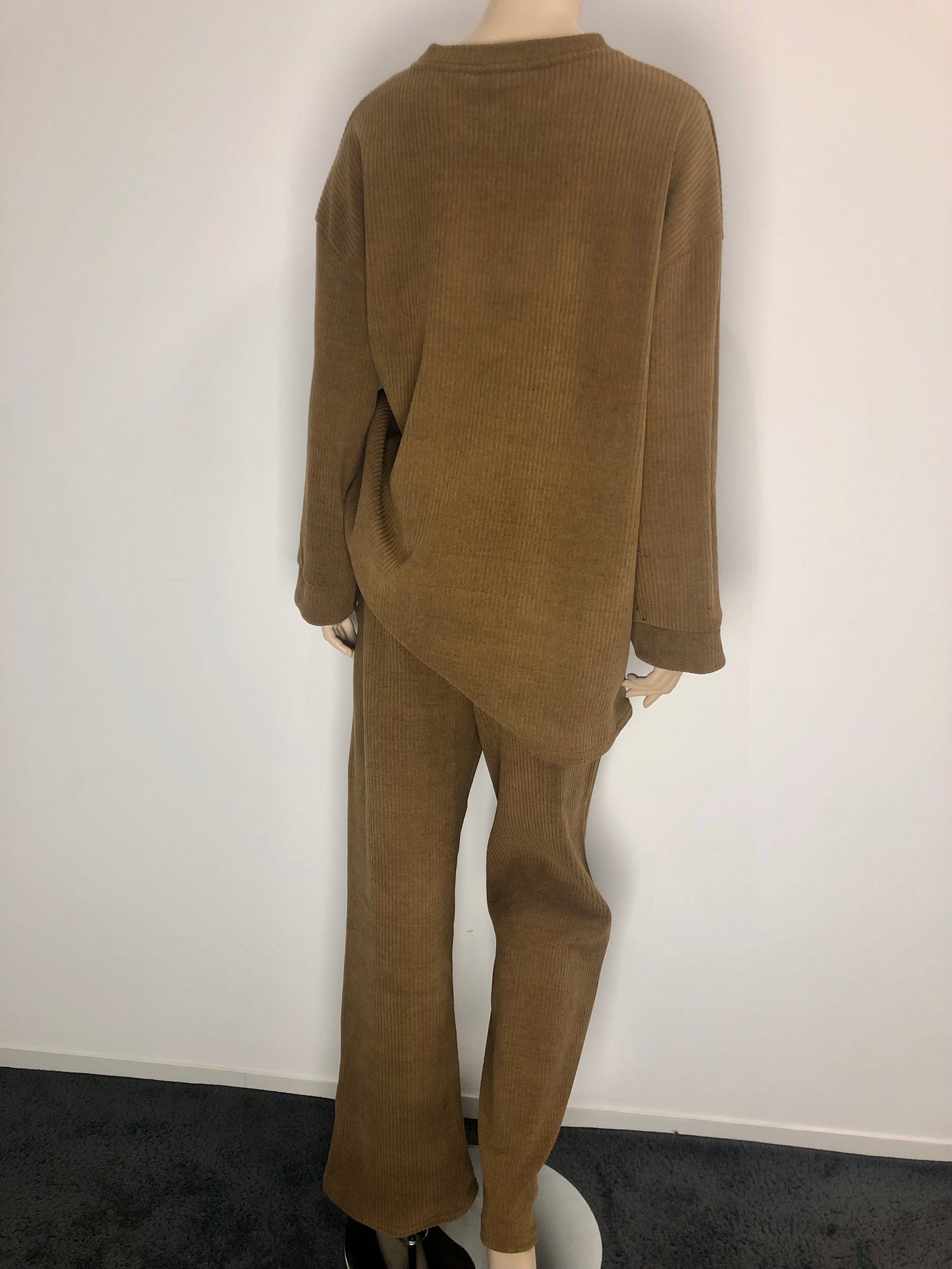 Ensemble Pull et Pantalon Velour