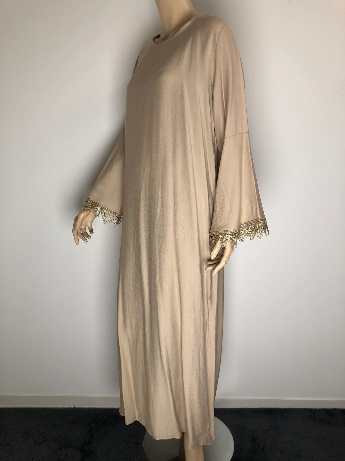 Abaya FARAH