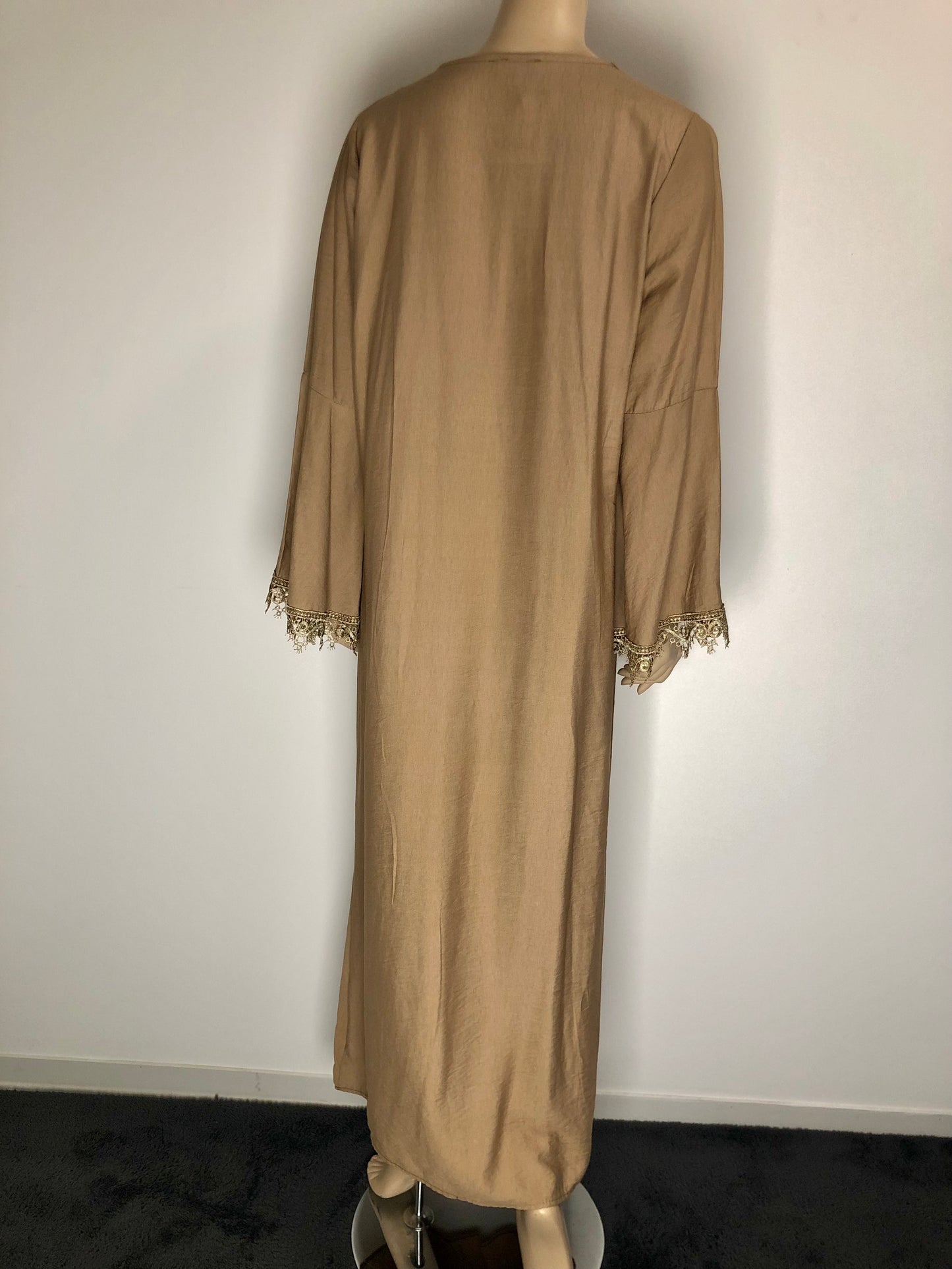 Abaya FARAH